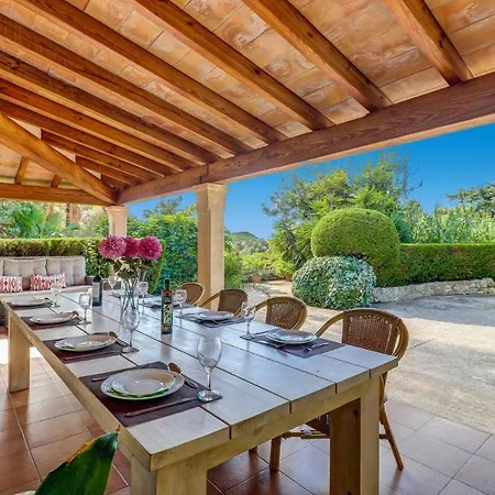 Villa Segui By