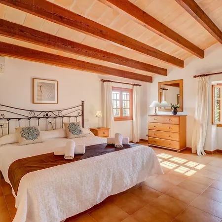 Villa Segui By *